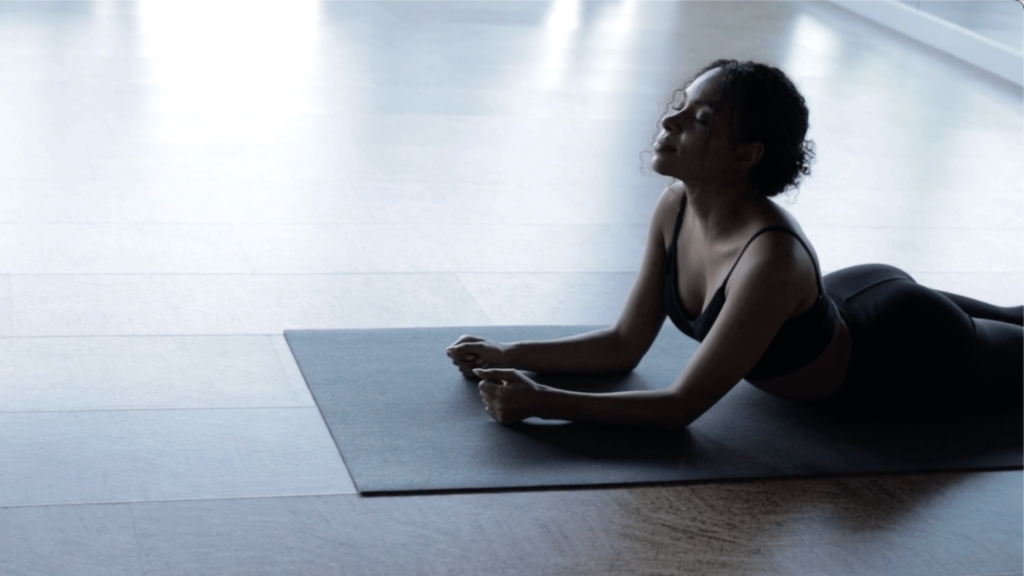 minimal cues yoga pexels